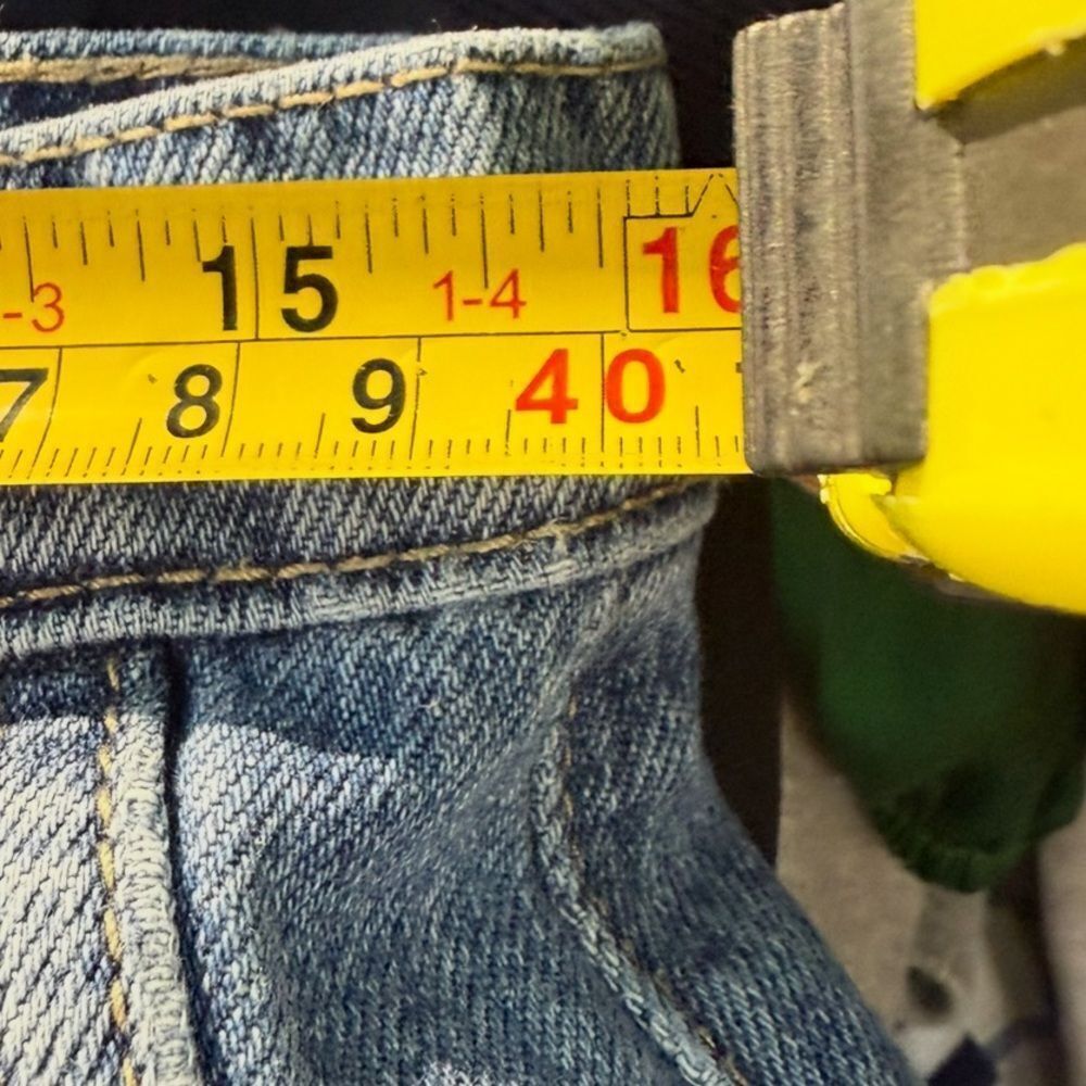 Blue Relaxed Fit Jeans with Faded Wash - Picture 7 of 8